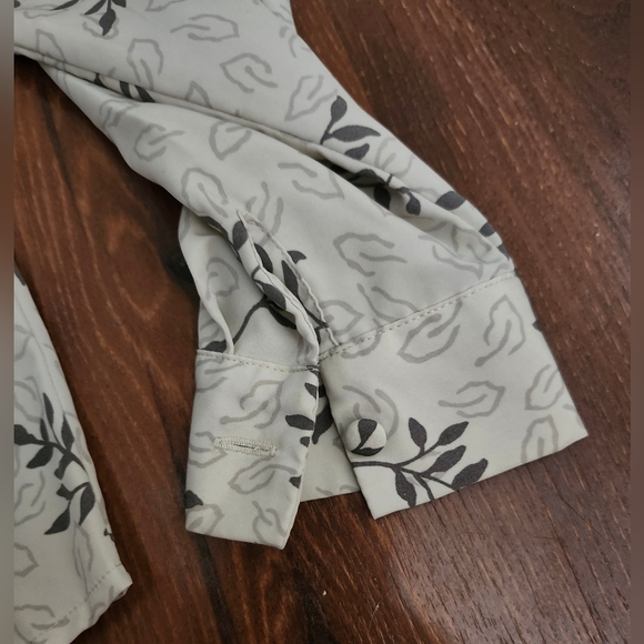 Modern Essentials Petite Button Down Blouse Size 8P - Picture 3 of 7